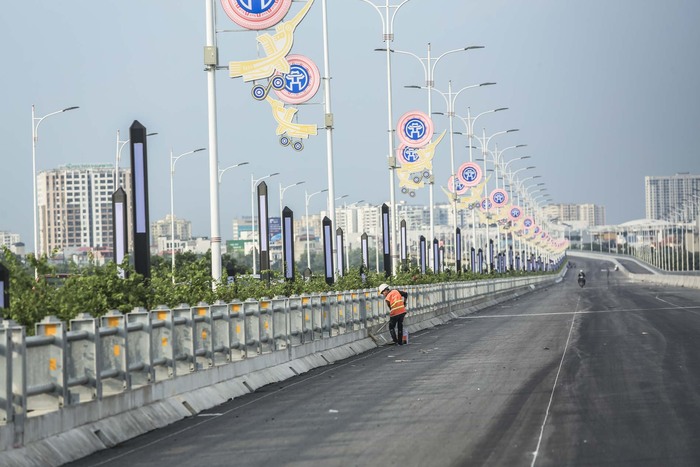 Cầu Vĩnh Tuy sắp đi vào hoạt động, người dân kỳ vọng sẽ giảm thiểu ùn tắc - Ảnh 14.