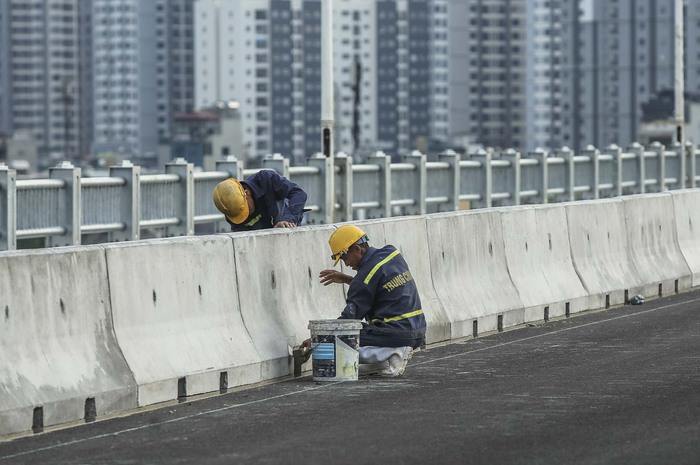 Cầu Vĩnh Tuy sắp đi vào hoạt động, người dân kỳ vọng sẽ giảm thiểu ùn tắc - Ảnh 6.