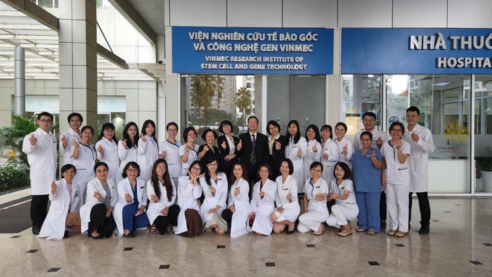 Đội y bác sĩ Vinmec luôn nỗ lực tìm lời giải cho những căn bệnh khó, góp phần nâng cao chất lượng sống cho người dân
