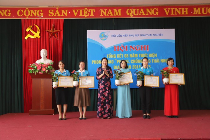 Thái Nguyên: Phòng chống rác thải nhựa từ các mô hình sáng tạo - Ảnh 3.