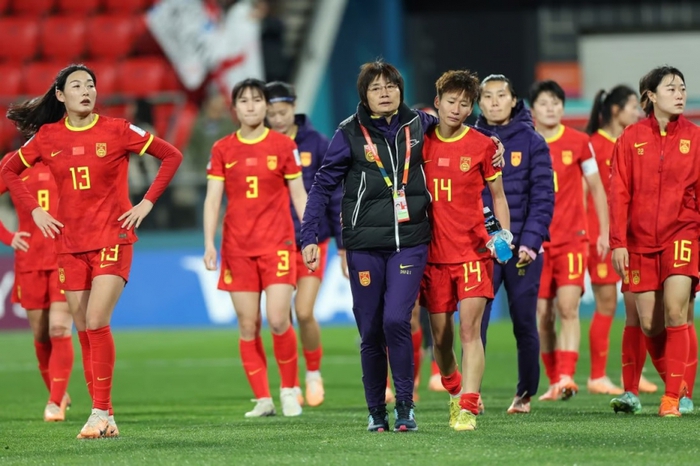 Đội tuyển nữ Trung Quốc - đương kim vô địch bóng đá nữ châu Á ra về sau vòng bảng. World Cup thực sự là sân chơi khắc nghiệt, nơi cạnh tranh của những ngôi sao bóng đá hàng đầu.