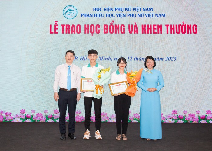 Phân hiệu Học viện Phụ nữ Việt Nam khai giảng năm học 2023 -2024 - Ảnh 3.
