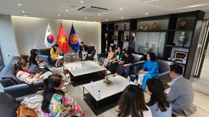 Chuỗi hoạt động quan trọng của Đoàn cấp cao Hội LHPN Việt Nam thăm và làm việc tại Hàn Quốc - Ảnh 5.