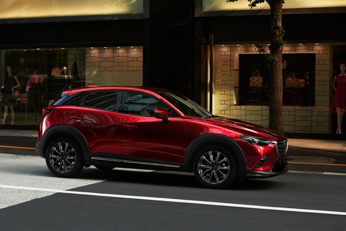 Mazda CX-30 ưu đãi giá mới tương đương 50% lệ phí trước bạ - Ảnh 3.