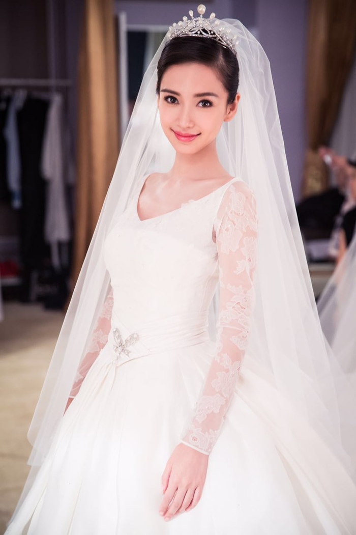 Váy cưới của các cô dâu Dior: Song Hye Kyo, Angelababy tạo cú nổ truyền thông - Ảnh 3.
