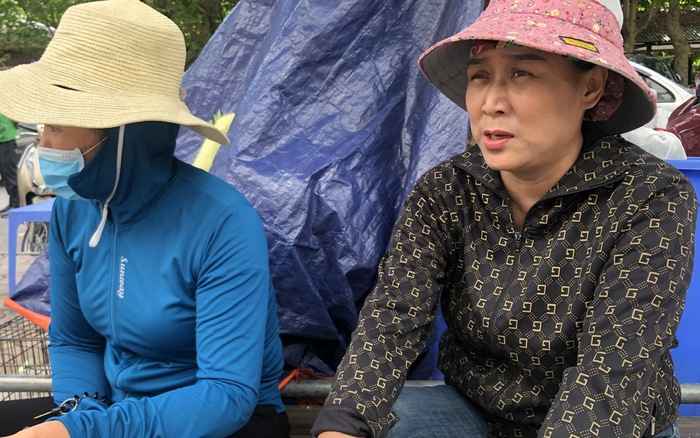 Những phụ nữ quê mưu sinh ở khu chung cư đông dân hàng đầu Hà Nội