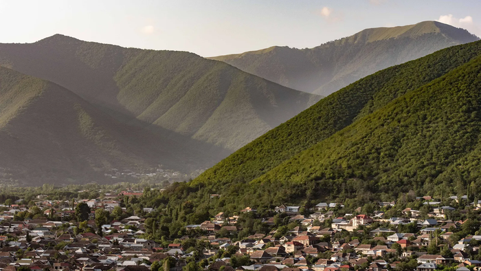 Sheki: Thủ đô văn hóa thầm lặng của Kavkaz - Ảnh 2.