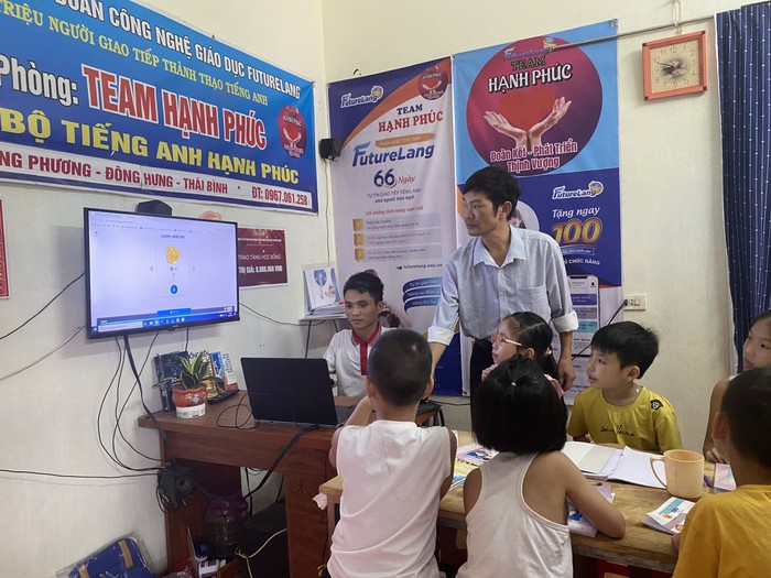 Câu lạc bộ “Tiếng Anh Hạnh phúc” đánh dấu mốc trong hành trình đầy nghị lực của người đàn ông khuyết tật tại Đông Hưng, Thái Bình - Ảnh 1.