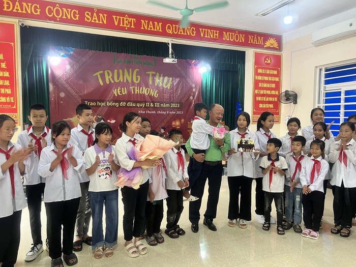 Hà Tĩnh, Thanh Hoá: Hội LHPN huy động hàng tỷ đồng tặng quà trung thu cho trẻ em có hoàn cảnh khó khăn - Ảnh 6.