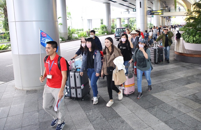 Hơn 15.000 du khách "xông đất" Đà Nẵng ngày đầu năm mới qua đường hàng không- Ảnh 10.