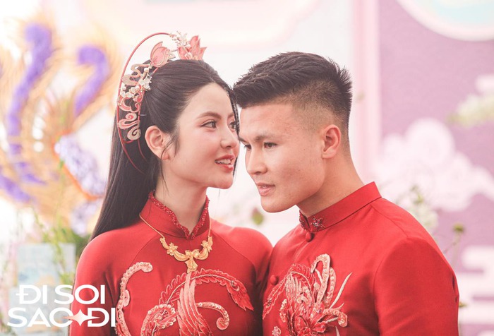 Toàn cảnh lễ ăn hỏi và đón dâu của Quang Hải - Chu Thanh Huyền: Visual cô dâu chú rể sáng bừng- Ảnh 9.