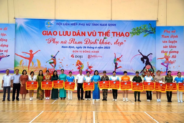 10 hoạt động nổi bật của Hội LHPN tỉnh Nam Định trong năm 2023- Ảnh 2.