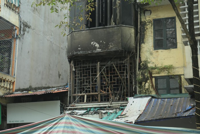 Danh tính 4 người tử vong thương tâm trong vụ cháy tại phố Hàng Lược- Ảnh 1.