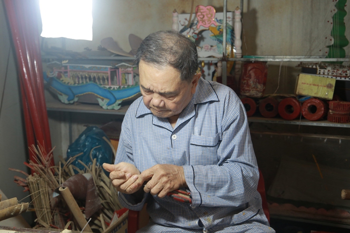 Nghệ nhân xứ Huế hơn 30 năm “giữ lửa” nghề làm lọng- Ảnh 2.