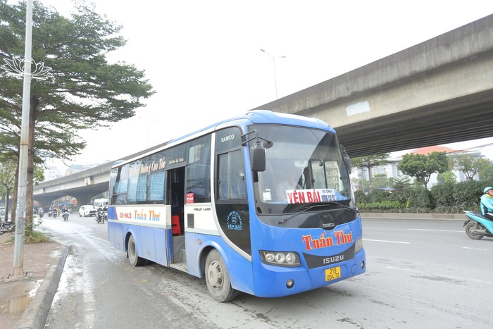 CSGT Hà Nội xử lý xe khách vi phạm trước kỳ nghỉ lễ Tết nguyên đán 2024- Ảnh 7.