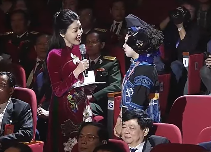 Chủ tịch Hội Phụ nữ người dân tộc Hà Nhì truyền cảm hứng tại lễ trao giải Diên Hồng lần thứ 2- Ảnh 2.