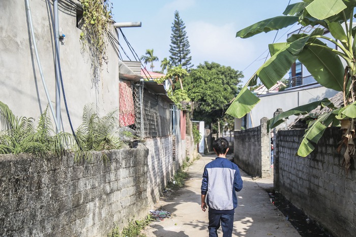 Xót xa 3 đứa trẻ mồ côi mẹ sau tai nạn giao thông, nương tựa vào bố tật nguyền: "Mất mẹ là mất mát quá lớn đối với cuộc đời cháu" - Ảnh 1.