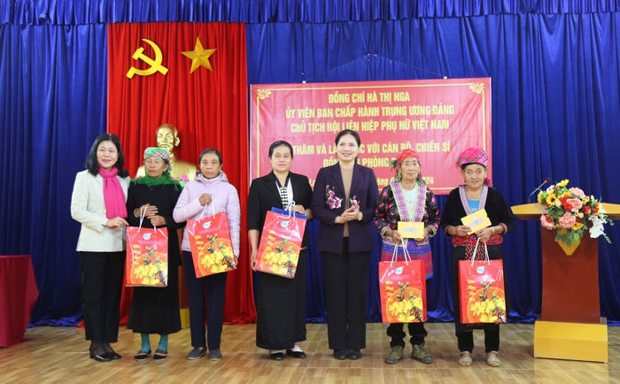 Hội LHPN Việt Nam thăm, chúc Tết đồn Biên phòng Pa Tần, Lai Châu- Ảnh 2.