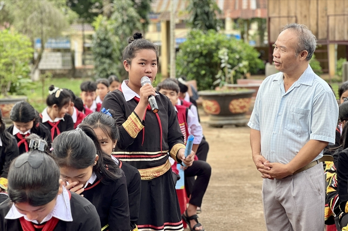 Chư Păl, Gia Lai: Tuyên truyền giảm thiểu tình trạng tảo hôn và hôn nhân cận huyết thống cho học sinh- Ảnh 2.