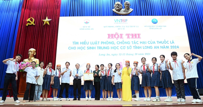 Long An: Nâng cao nhận thức về tác hại của thuốc lá cho học sinh- Ảnh 1.