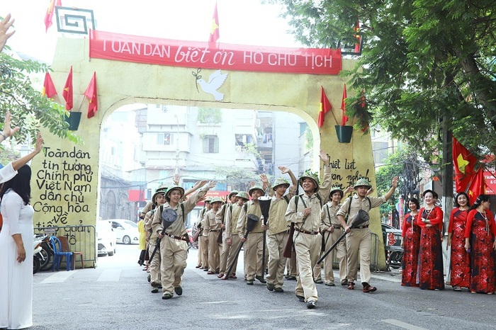 Sống lại những khoảnh khắc hào hùng của Hà Nội trong Ngày hội Văn hóa vì Hòa bình- Ảnh 1.