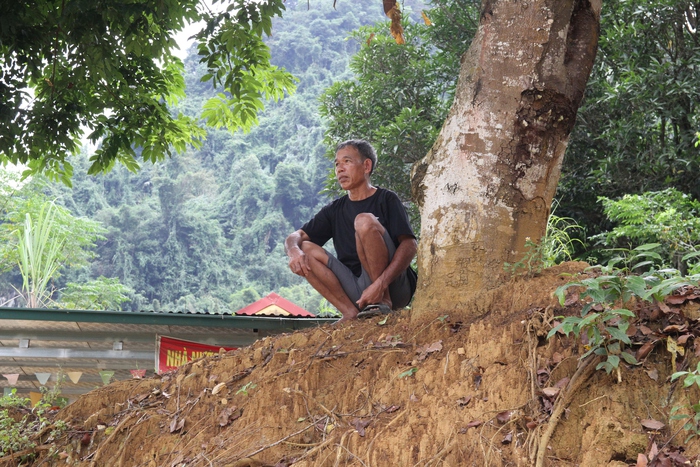 Nguy cơ sạt lở ở Hòa Bình: Người dân thấp thỏm trong cảnh có nhà nhưng không thể về- Ảnh 4.