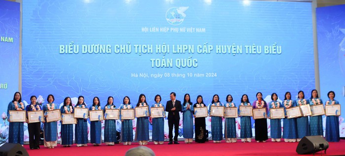 Những thông tin ít biết về 102 Chủ tịch Hội LHPN cấp huyện tiêu biểu toàn quốc năm 2024 - Ảnh 1.