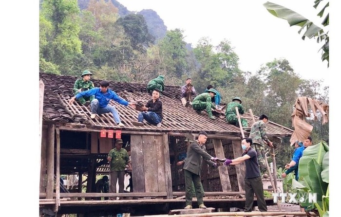 Thủ tướng ra chỉ thị đẩy nhanh triển khai xóa nhà tạm, nhà dột nát trên địa bàn cả nước- Ảnh 1.