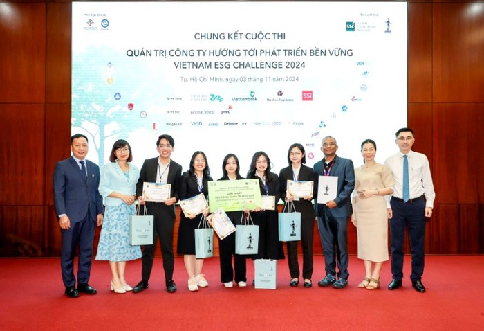 Vietcombank đồng hành tổ chức cuộc thi Vietnam ESG Challenge 2024- Ảnh 2.