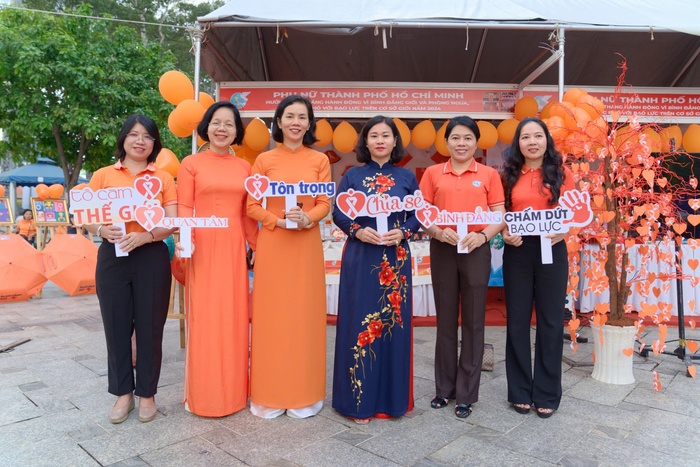 "Cùng chung tay, Cùng thay đổi" vì bình đẳng giới và phòng ngừa, ứng phó với bạo lực trên cơ sở giới- Ảnh 8.