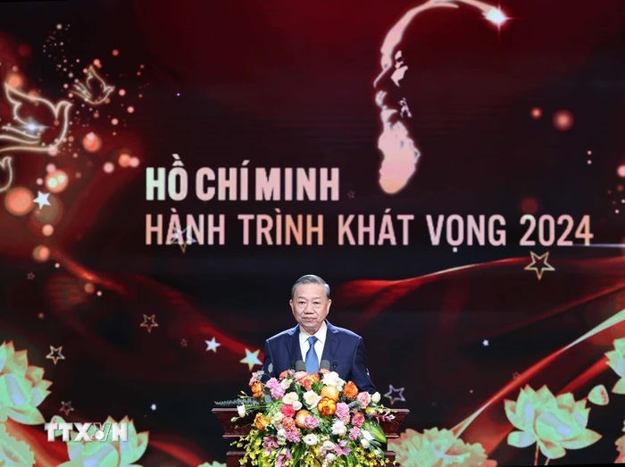 "Hồ Chí Minh - Hành trình khát vọng 2024": Tôn vinh các điển hình tiêu biểu- Ảnh 1.