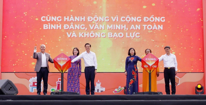 "Cùng chung tay, Cùng thay đổi" vì bình đẳng giới và phòng ngừa, ứng phó với bạo lực trên cơ sở giới- Ảnh 4.