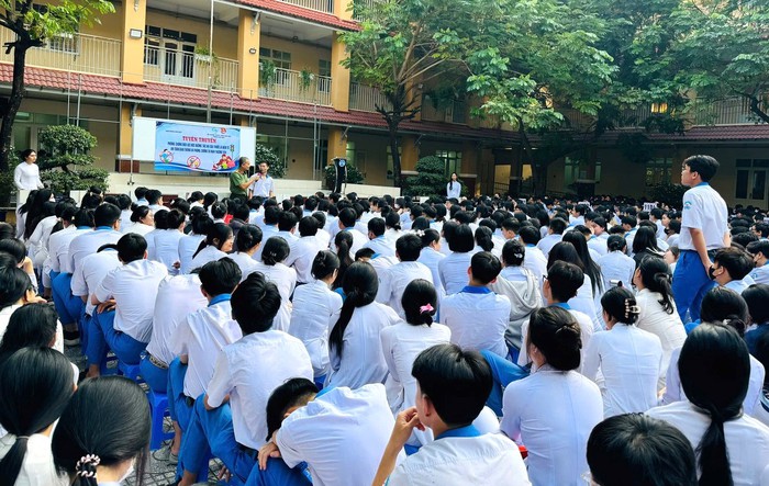 TPHCM: Đẩy mạnh tuyên truyền ngăn bạo lực học đường và ma tuý cho học sinh- Ảnh 2.