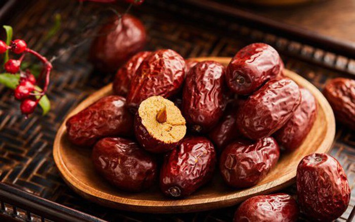 Công dụng tuyệt vời của táo đỏ đối với sức khỏe Công dụng tuyệt vời của táo đỏ đối với sức khỏe