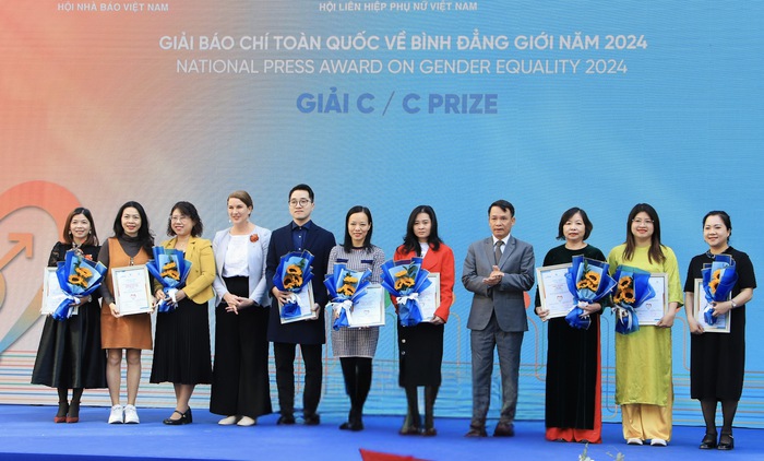 Báo Phụ nữ Việt Nam đoạt 2 giải Báo chí toàn quốc về Bình đẳng giới năm 2024- Ảnh 6.