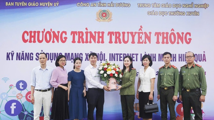 Đồng hành cùng trẻ em đối mặt với rủi ro và tác hại của mạng xã hội - Ảnh 4.