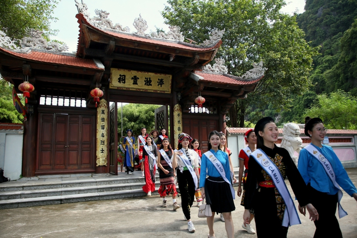 Cẩm Phả: Chú trọng phát huy "nguồn lực nội sinh" gắn với văn hoá, bản sắc con người Quảng Ninh- Ảnh 4.