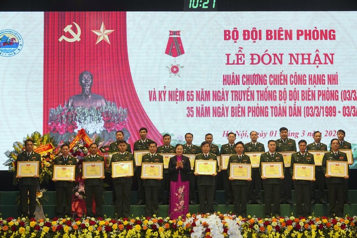 Bộ đội Biên phòng được tặng thưởng Huân chương Chiến công hạng Nhì- Ảnh 3.