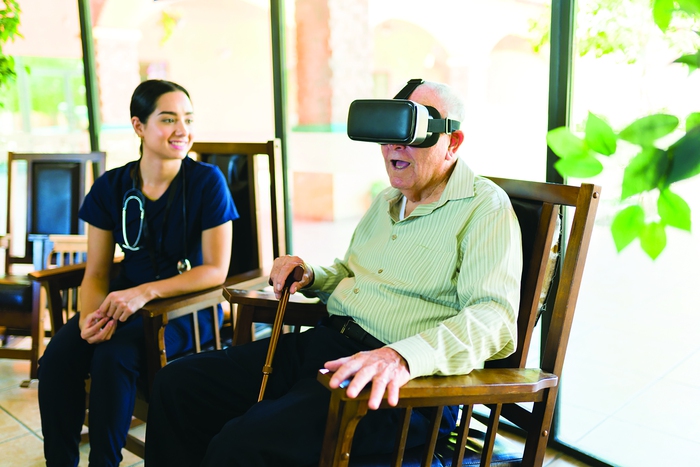 Khi công nghệ VR đến với viện dưỡng lão- Ảnh 1.