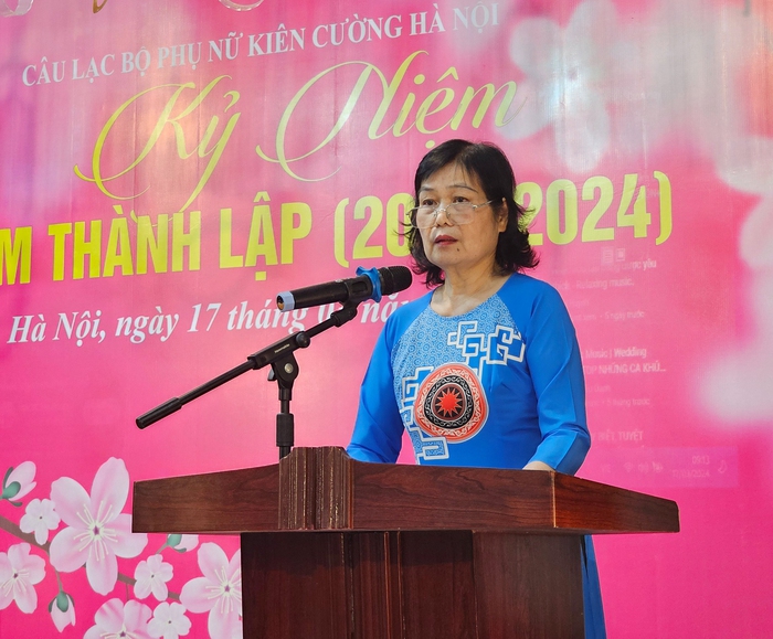 Câu lạc bộ Phụ nữ kiên cường Hà Nội: 5 năm làm điểm tựa yêu thương của chị em ung thư - Ảnh 1.