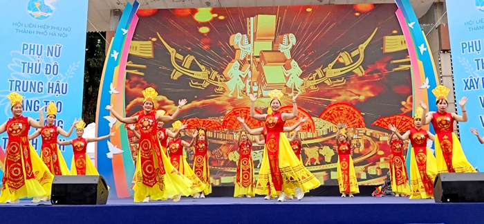 Festival "Phụ nữ Thủ đô vì hòa bình, phát triển": Lan tỏa vẻ đẹp văn hóa Hà Nội và các nước- Ảnh 8.