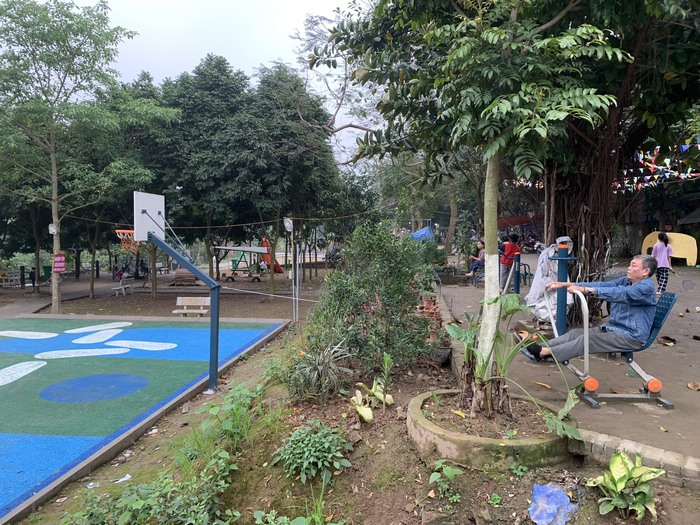 Nghịch lý công viên Hà Nội: Sân chơi cộng đồng đầy ý nghĩa bên cầu Long Biên - Ảnh 4.