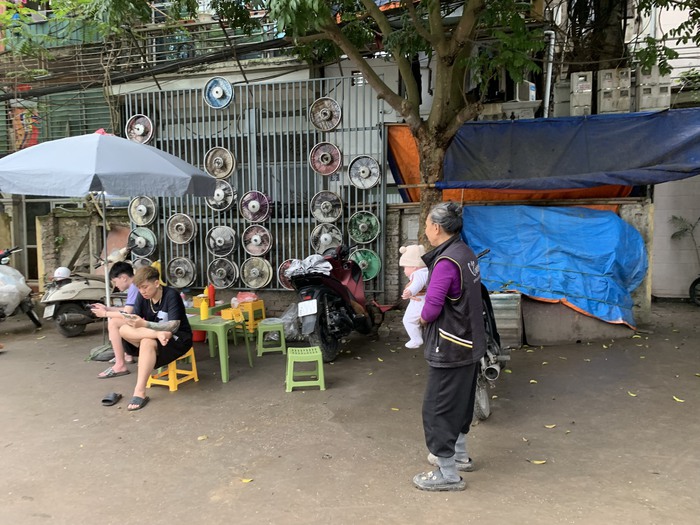 Nghịch lý công viên Hà Nội: Sân chơi cộng đồng đầy ý nghĩa bên cầu Long Biên - Ảnh 6.