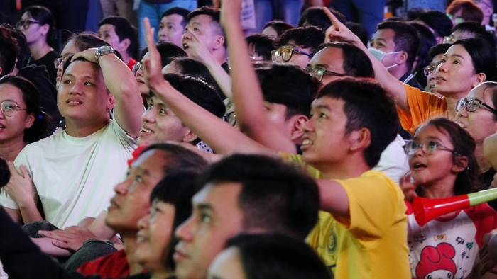 Người hâm mộ hụt hẫng sau trận thua của Đội tuyển Việt Nam- Ảnh 9.