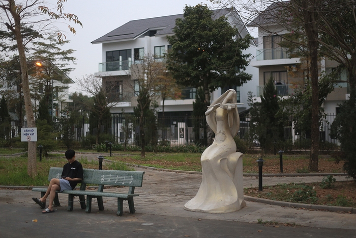 Nghịch lý công viên Hà Nội: Công viên trăm tỉ, vừa đưa vào dùng đã xuống cấp- Ảnh 14.