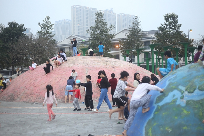 Nghịch lý công viên Hà Nội: Công viên Thiên văn học đẹp nhưng nhà vệ sinh đầy ám ảnh - Ảnh 12.
