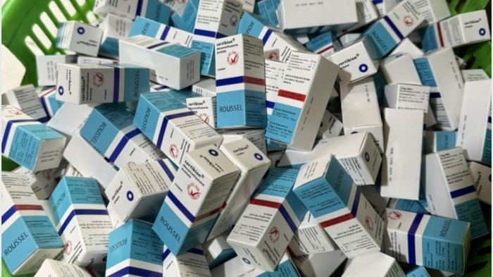 Công ty sở hữu kem dưỡng trắng da Young One bị thu hồi từng sản xuất thuốc giả- Ảnh 1.