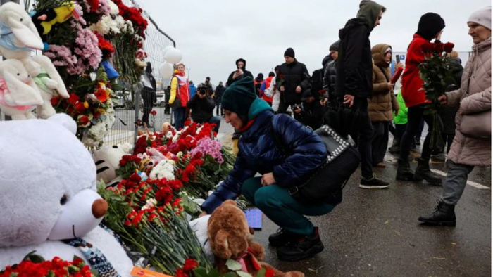 Nga tổ chức quốc tang tưởng nhớ nạn nhân vụ tấn công khủng bố- Ảnh 1.