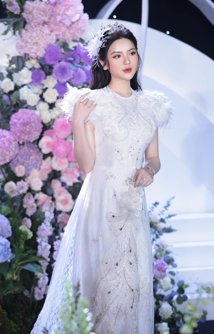Cô dâu Chu Thanh Huyền lộ diện, nhan sắc ngọt ngào đón chú rể Quang Hải- Ảnh 7.