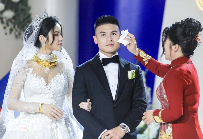 Chú rể Quang Hải được mẹ và Chu Thanh Huyền cùng chăm sóc, vợ luôn miệng nhắc một điều cực quan trọng- Ảnh 5.
